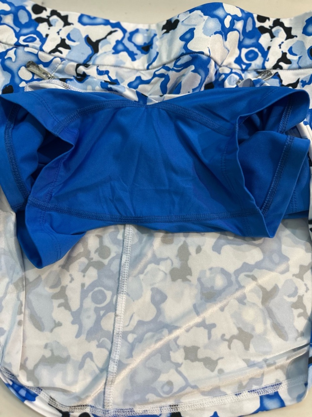 jamie sadock White and Blue Print Mini Skirt Size M - Picture 8 of 11